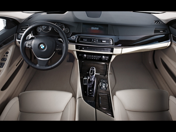 BMW 5-F10