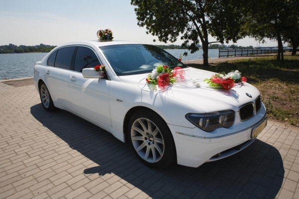 BMW 7-E65,(Е66)