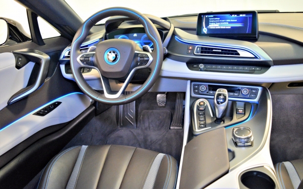 BMW i8 