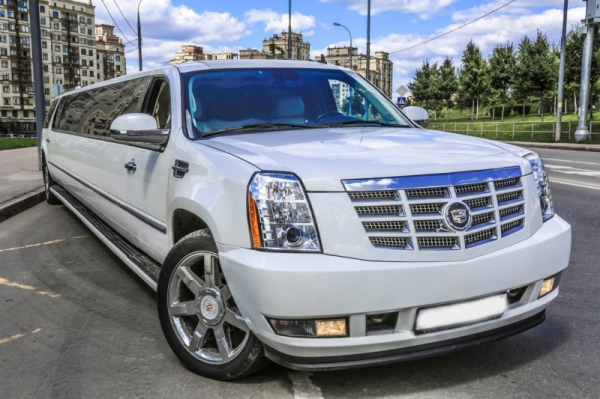 Cadillac Escalade Лимузин (Версаче)