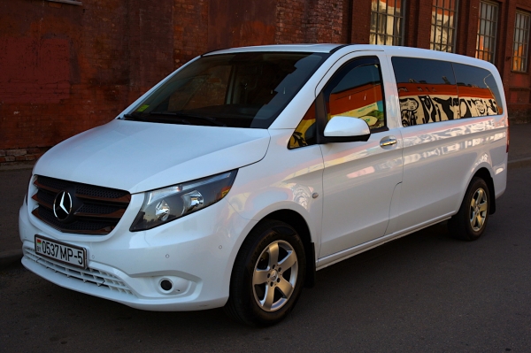 Mecedes V-class белый