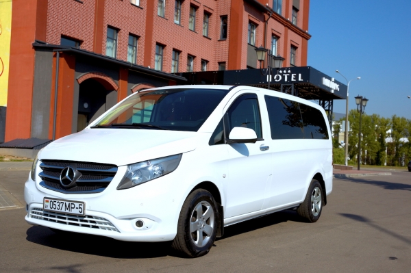Mecedes V-class белый