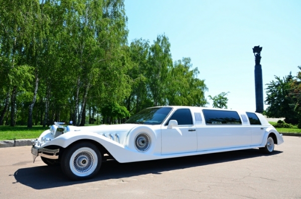 Excalibur Phantom (Лимузин)