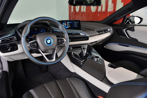 BMW i8 