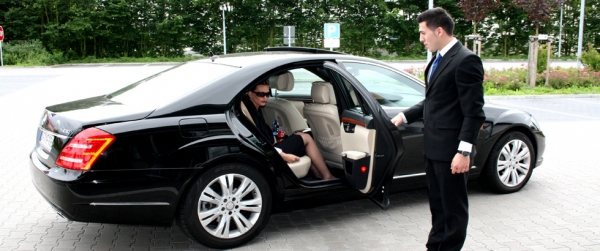 Mercedes W221 